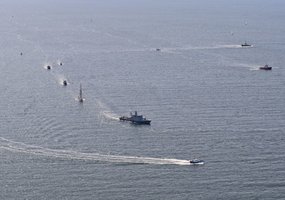 Lietuvos kariuomenės Karinės jūrų ir Oro pajėgos bei NATO sąjungininkų naikintuvai pagerbė... - 2