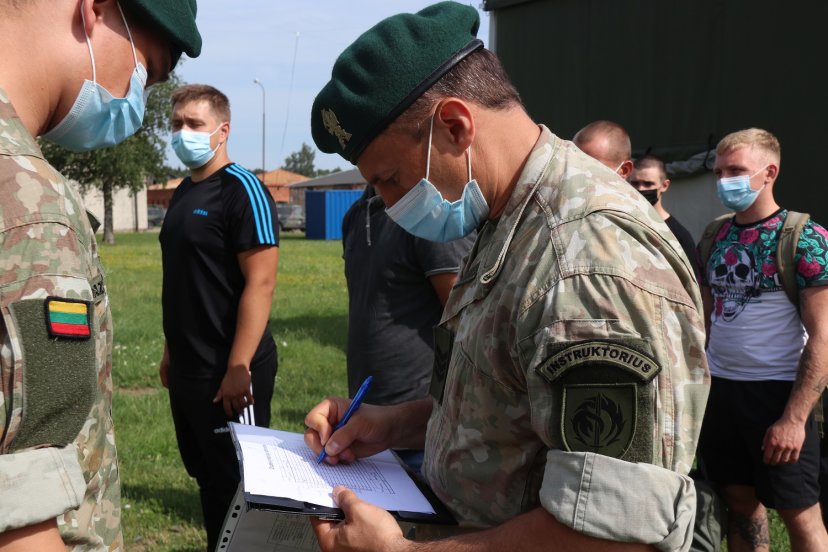Valstybės dienos išvakarėse Kęstučio ir Margirio batalionai pasipildė kariais
