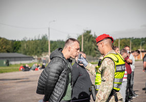 Kartotinius mokymus daliniuose pradeda dar 400 parengtojo rezervo karių - 4