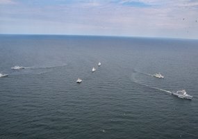 Baltijos jūroje prasideda kasmetinės karo laivų junginio BALTRON pratybos - 2