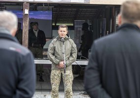 Specialiųjų operacijų pajėgų kariai minėjo savo globėjo dieną: pajėgų vėliava išskleista šuolio... - 4
