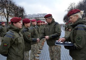 Apdovanoti iš tarptautinės operacijos Malyje grįžę Dainavos rinktinės kariai - 3