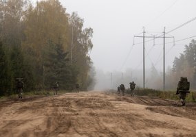 Būsimieji karo inžinieriai baigė bazinį kario kursą - 9