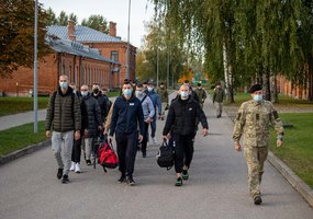 Tarnybą Lietuvos kariuomenėje pradeda beveik 1000 jaunuolių - 1