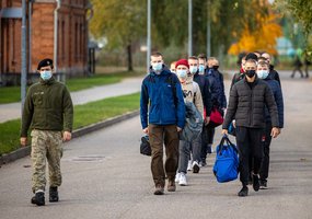 Tarnybą Lietuvos kariuomenėje pradeda beveik 1000 jaunuolių - 3