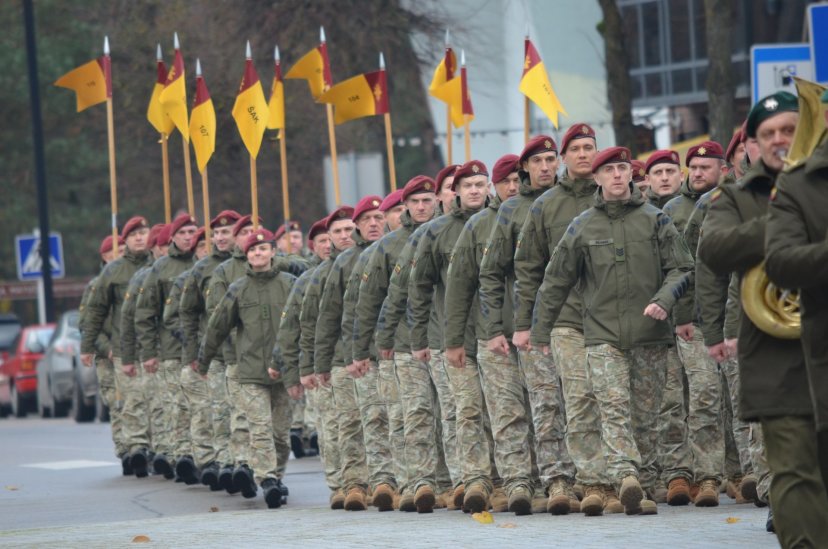 Dainava Military District members decorated for multinational deployment to Mali