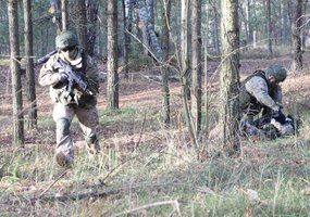 Ukrainos kariams įteikti tarptautinio instruktoriaus kurso pažymėjimai - 1