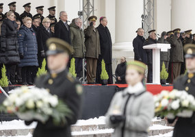 Lietuvos kariuomenės vadas: Pastarieji įvykiai Lietuvoje ir pasaulyje parodė, kad riba tarp karo... - 15