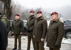 Pagerbti partizanai Jonas Misiūnas - Žalias Velnias ir  Benediktas Trakimas - Genelis - 11