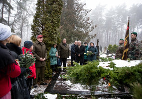 Pagerbti partizanai Jonas Misiūnas - Žalias Velnias ir  Benediktas Trakimas - Genelis - 4