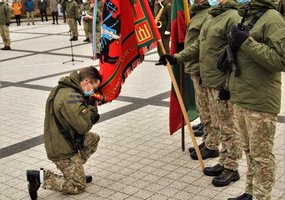 89-osios laidos kariai savanoriai Lietuvai prisiekė istorinėje vietoje - 3
