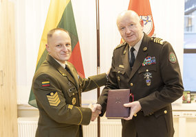 Lithuanian Chief of Defence met with his Latvian counterpart    - 5