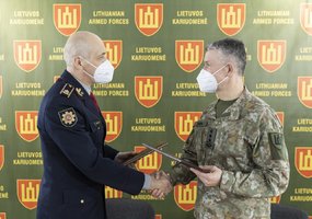 Lietuvos kariuomenė patvirtino bendradarbiavimo planus su valstybės institucijomis - 2