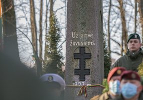 Pagerbti žuvę Klaipėdos sukilimo dalyviai   - 8