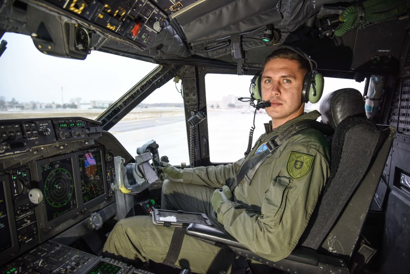 Karinių oro pajėgų pilotas vyr. ltn. Mindaugas Židonis: nuo „Boeing 737“ iki transportinio...