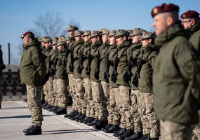Kariai savanoriai prisiekė prie Lietuvos partizanų memorialo Kryžkalnyje  - 8