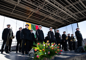 Kariai savanoriai prisiekė prie Lietuvos partizanų memorialo Kryžkalnyje  - 4
