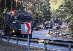 Prasideda NATO priešakinių pajėgų bataliono pratybos, į Pabradę vyksta karinė technika - 4