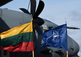 Pagarbos bėgimu Runway Run 2022 pažymėtas Lietuvos įstojimas į NATO - 6