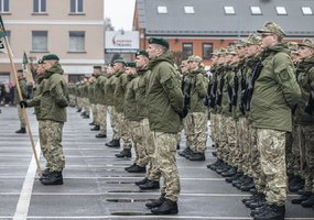 Kretingoje prisiekė Dragūnų bataliono jaunieji kariai  - 4