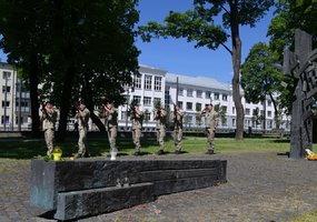 Atiduota pagarba Birželio 23-osios karinio sukilimo dalyviams  - 11