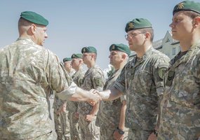 Ginti Lietuvos laisvę prisiekė apie 1000 karių - 6