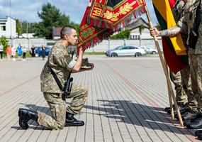 Ginti Lietuvos laisvę prisiekė apie 1000 karių - 2