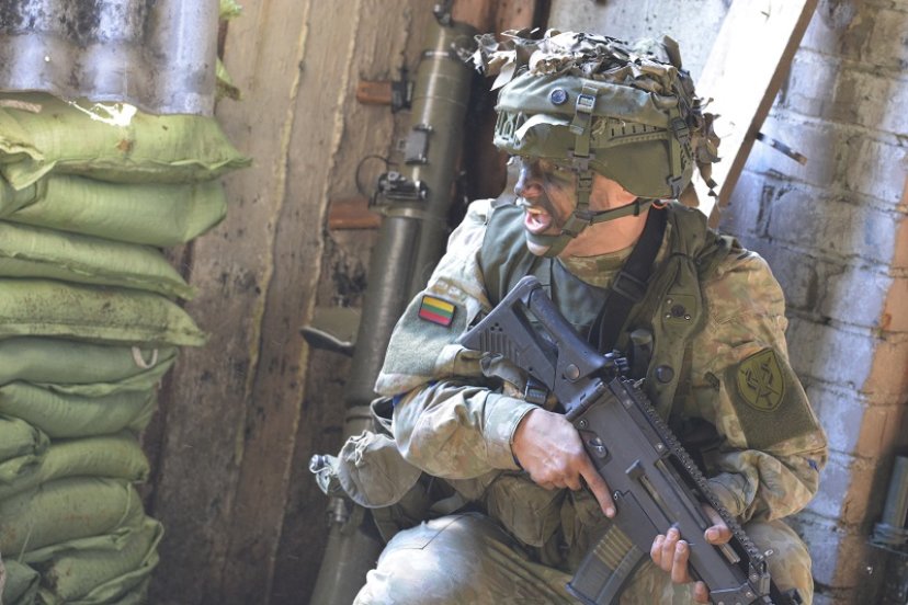 Gen. A. Ramanausko kovinio rengimo centre baigėsi vertinamosios lauko taktikos pratybos