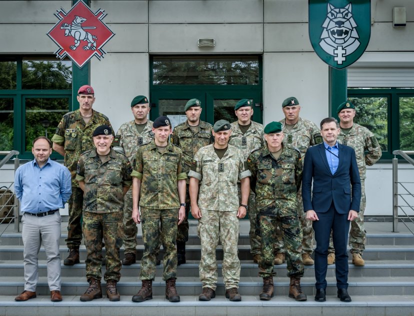 Lietuvoje lankėsi Vokietijos kariuomenės planavimo grupė - planuojamas naujų Vokietijos pajėgų...