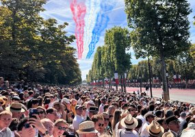Bastilijos paėmimo dienos kariniame parade kolonos priešakyje žygiavo Garbės sargybos kuopos kariai - 5