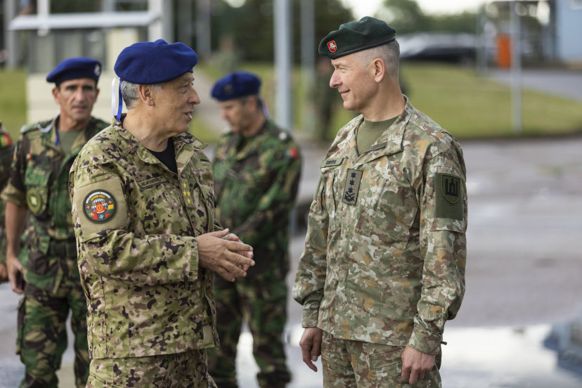 Lietuvos ir Portugalijos kariuomenių vadai stebėjo karių pratybas Klaipėdoje