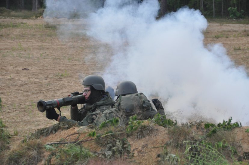 Baigėsi jaunesniųjų karininkų vadų mokymų klausytojų lauko pratybos 