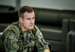 Čekijos kariuomenės vadas lanko Lietuvoje tarnaujančius čekų karius - 1