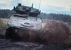 Treniruojamos modernių pėstininkų kovos mašinų „Vilkas“ įgulos - 1