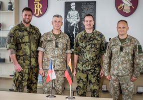 Čekijos kariuomenės vadas lanko Lietuvoje tarnaujančius čekų karius - 3