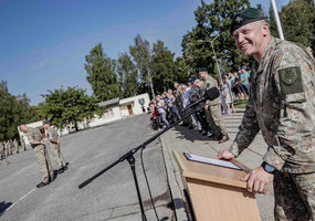 Tarnybą baigė Husarų bataliono jaunieji vilkai - 2