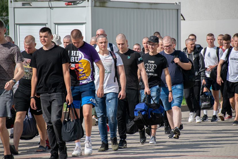 Nuolatinė privalomoji pradinė karo tarnyba – ne tik gyvenimo iššūkis, bet ir sektinas pavyzdys