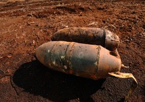 Aktyvuotas kariuomenės sraigtasparnis ir nukenksmintos aviacinės bombos – Lietuvos kariuomenė... - 1