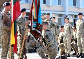 Tarnauti Lietuvos valstybei prisiekė apie 300 karių - 1