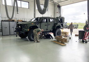 Lithuanian military monitored the procured JLTV at U.S. factory - 1