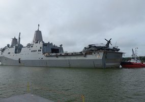 Amphibious U.S. ship docked in Klaipėda - 4
