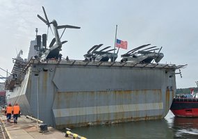 Amphibious U.S. ship docked in Klaipėda - 5
