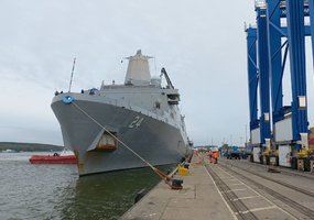 Amphibious U.S. ship docked in Klaipėda - 7