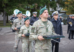 Iš misijos Irake grįžusiems kariams įteikti medaliai už pavyzdingą tarnybą ir pasiaukojimą - 3