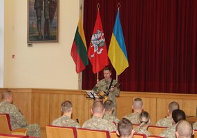 Kariai mokėsi lyderystės paslapčių - 4