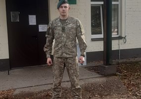 Pasaulio rekordas svarsčių kilnojime atiteko Karo medicinos tarnybos kariui - 1