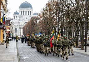 Lietuvos kariuomenė minėdama atkūrimo metines nepamiršo istorijos pamokų, karo Ukrainoje ir... - 16