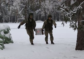 Oro gynybininkai užsitarnavo teisę dėvėti beretes - 6