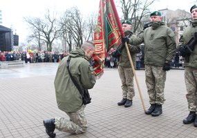 Lietuvos Respublikai prisiekė jaunesniųjų karininkų vadų mokymų klausytojai - 4
