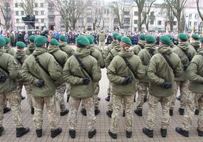 Lietuvos Respublikai prisiekė jaunesniųjų karininkų vadų mokymų klausytojai - 7